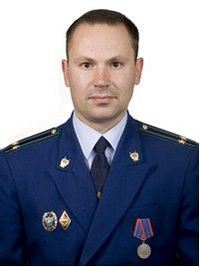 ...и в результате чиновник поплатился должностью и званием.