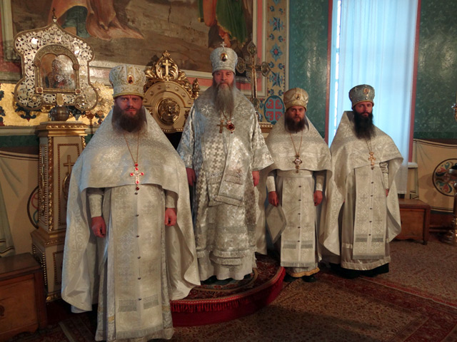 7. Архимандрит Лука, митрополит Тихон, архимандрит Филипп, архимандрит Феодосий