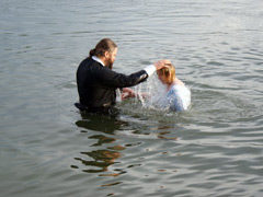 Крещение в р.Обь на пристани Почта Колыванского района